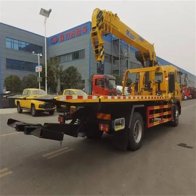 惠城附近小随车吊出租电话，轻松解决搬运烦恼